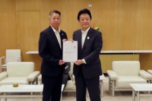 特別区区議会議長会の皆さんから予算要望をお預かりしました
